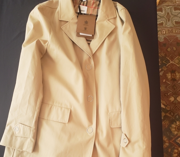 Burberry Jackets & Blazers - BURBERRY FARRINGDON SHORT NOVA CHECK CLASSIC TAN R